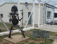 Urdampilleta: crearon una escultura del Quijote con elementos cortantes secuestrados en la cárcel durante 2023