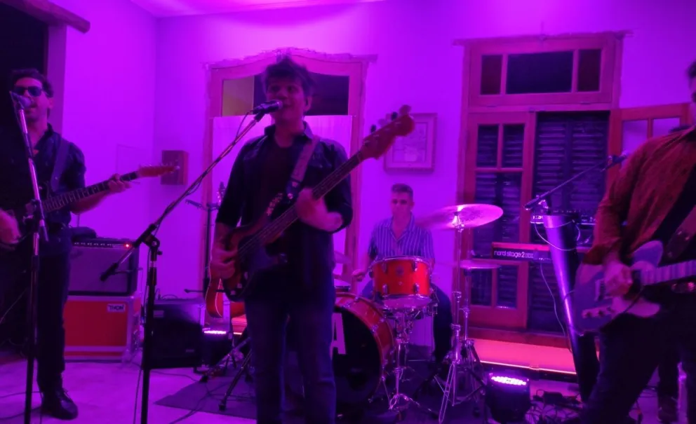 Abrazo Animal encendió la noche del viernes en Casanegra