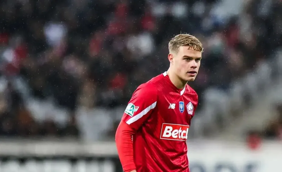 Nacho Miramón dejó atrás una molestia muscular y volvió a ser convocado en Lille