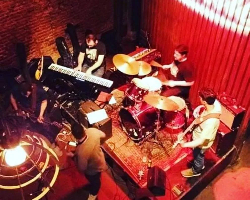 Mamba Negra, un exquisito quinteto instrumental que abreva de las fuentes musicales afroamericanas