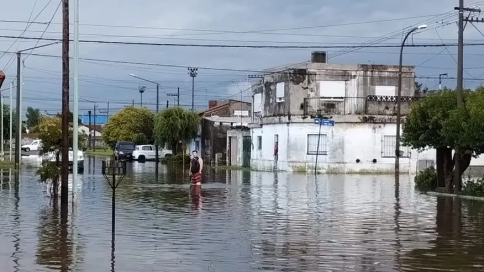 Alarmante situación en Olavarría tras las intensas lluvias: sin clases y con inundaciones