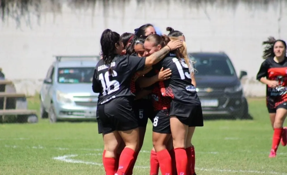 Gran arranque de las últimas campeonas: Casariego es el único líder de la Liga de Bolívar