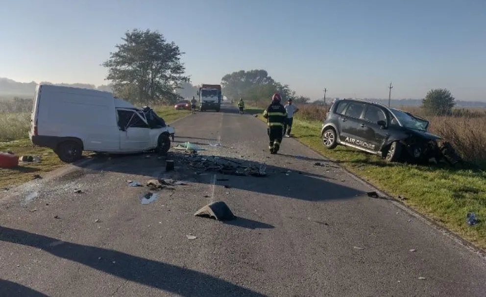 Accidente fatal en la zona: dos personas fallecieron tras un choque frontal cerca de Lobos