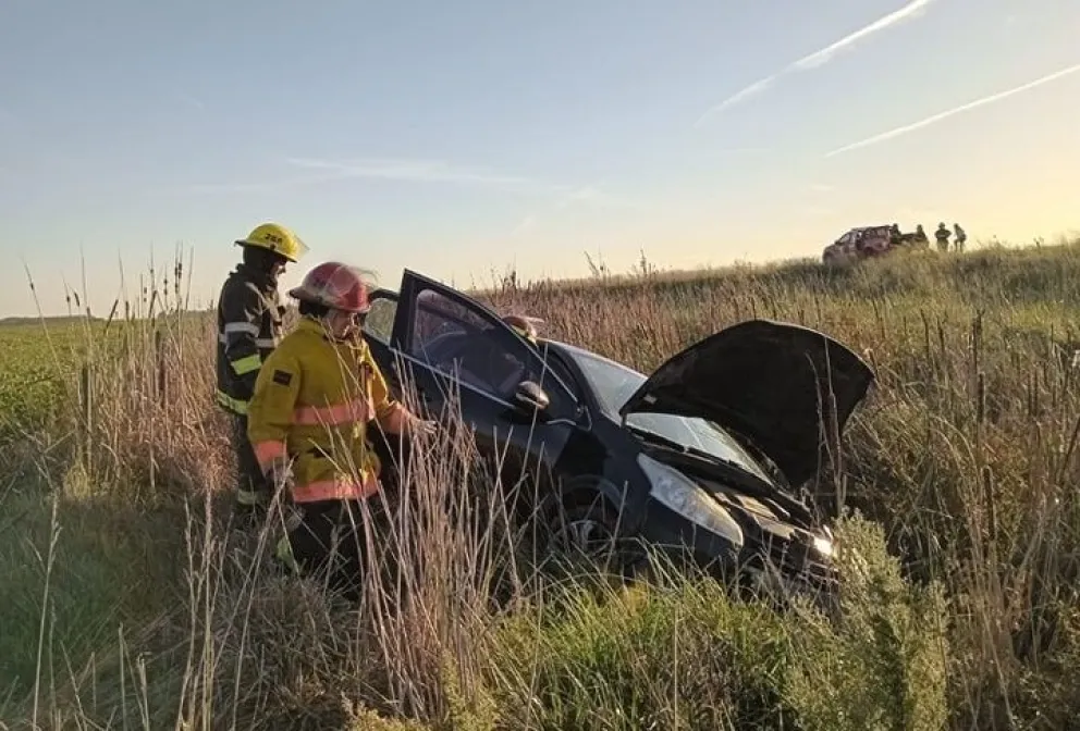Ruta 65: auto con una persona a bordo despistó a la altura de la estancia La Celina