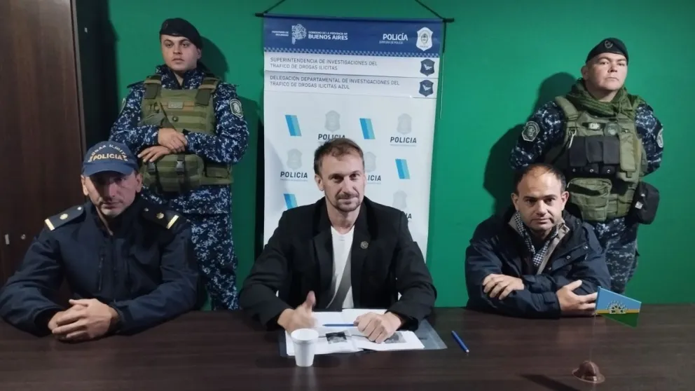 Cocaína, dinero y un arma: el fiscal Moyano reveló detalles de los allanamientos en Bolívar