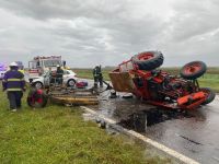 Impactante accidente en la ruta 205: chocaron un auto y un tractor