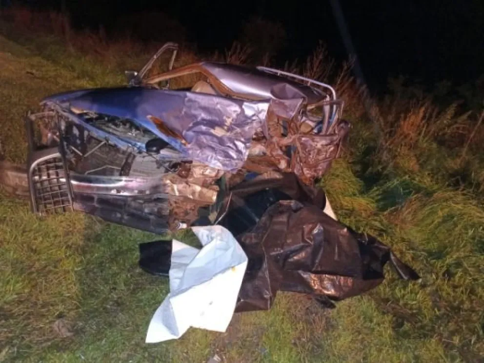 Un fallecido y dos personas hospitalizadas tras una fuerte colisión en el acceso a Del Carril