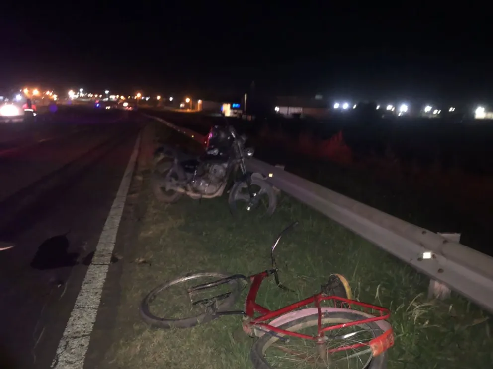 Varios menores y un hombre se accidentaron en el puente de la ruta 226