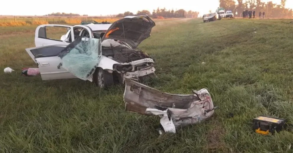 Tragedia en la zona: una mujer y un bebé de 11 meses fallecieron tras un impactante choque