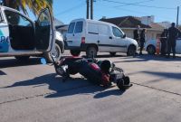 Motociclista hospitalizada tras una colisión con una camioneta en Venezuela y Matheu