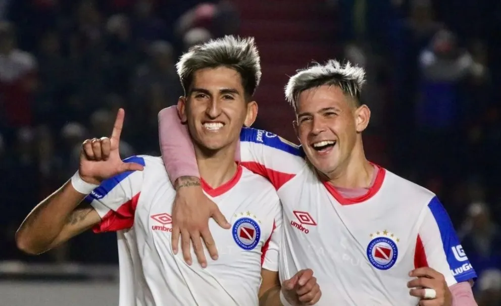 Alan Lescano figura: el bolivarense metió un gol y se destacó en el triunfo de Argentinos