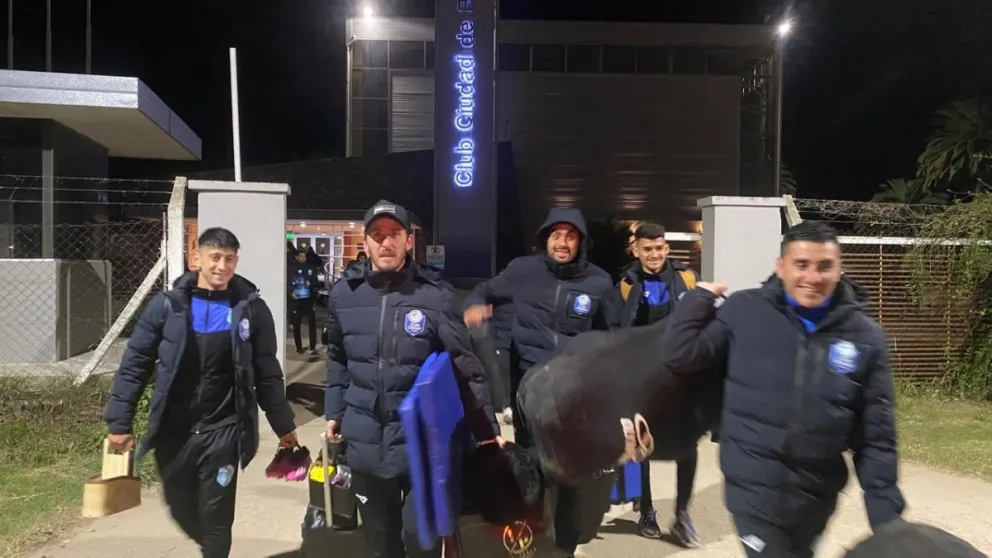 Bajas importantes, 22 convocados y 6 días de viaje: qué se le viene al Club Ciudad de Bolívar