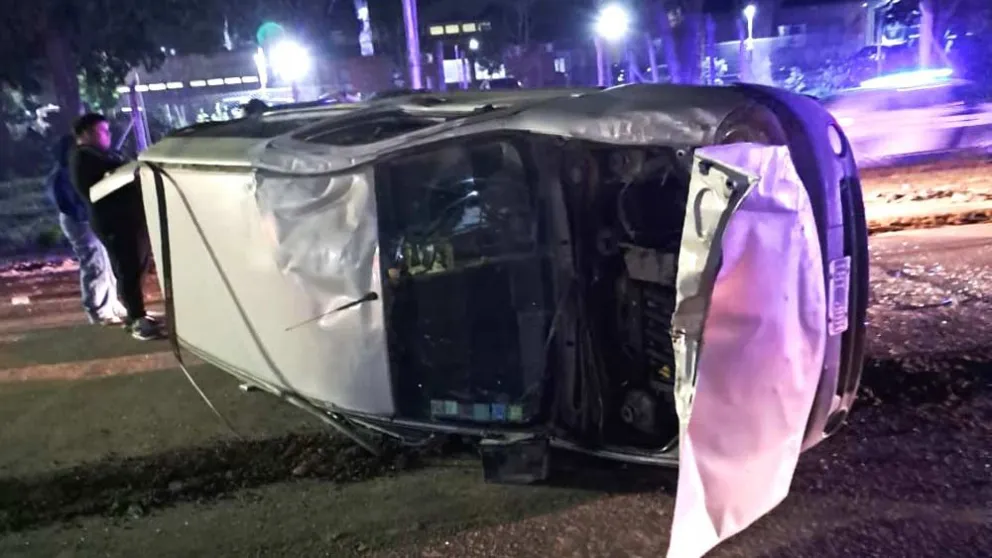 Se reportó un vuelco en Ruta 205 y se reactivó el debate por la falta de luminarias