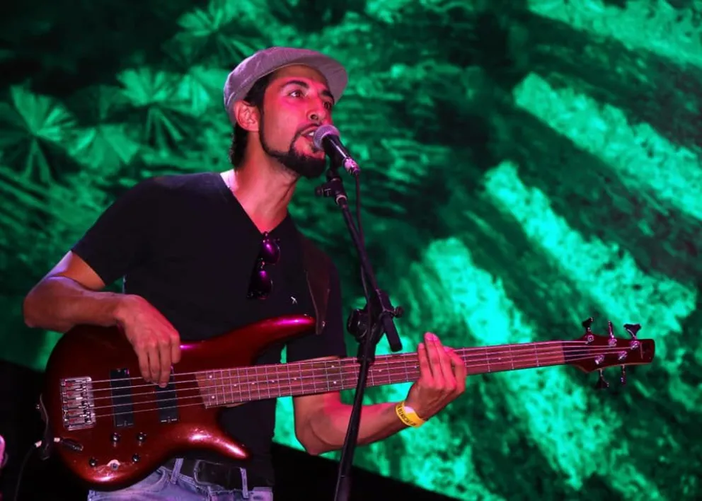 Un seguimiento infructuoso de las mil y una facetas musicales de Diego Peris