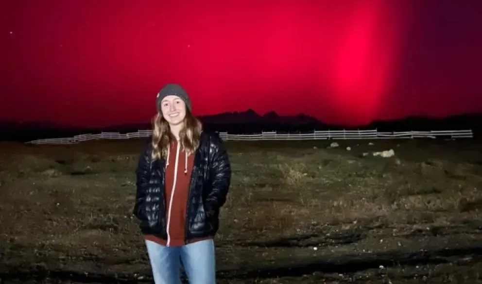 Es de Bolívar, vive en Ushuaia y vivió la impactante presencia de una aurora austral: "No caímos que eso era real"