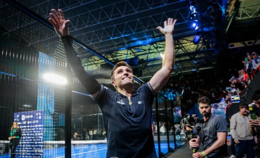 La emotiva anécdota de un bolivarense con Fernando Belasteguín, el ídolo del pádel argentino