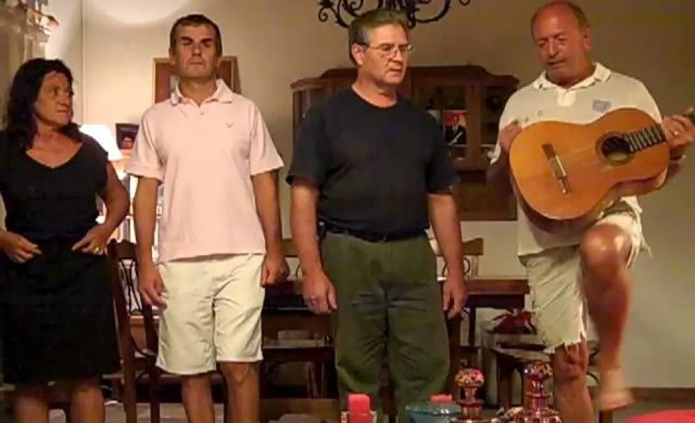 Recordamos al Grupo Encuentro, agrupación que nació en el seno del Coro Polifónico de Bolívar cultivando nuestro folklore