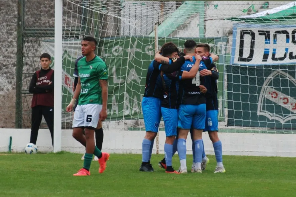 Ciudad de Bolívar goleó a Ferro de Pico y dejó atrás una racha negativa en el Federal A