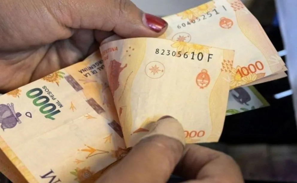 Los salarios le ganaron a la inflación mientras el consumo continúa en caída libre