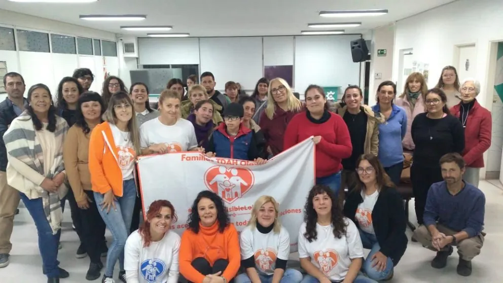 Organizan una charla sobre neurodiversidad para compartir experiencias familiares