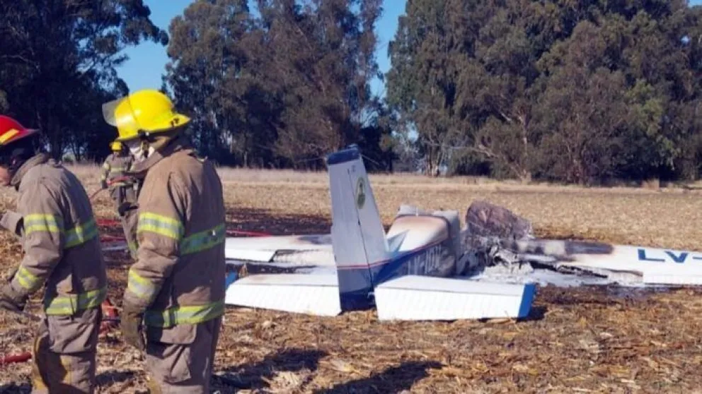 Una avioneta cayó en un campo del interior y el hecho tuvo un estremecedor desenlace