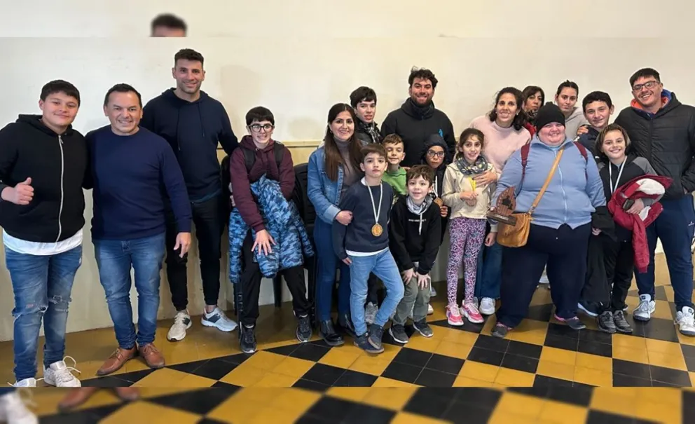 Bolívar se destacó en el Prix del Centro: consiguió varios top 10 y Gino Caverlotti ganó la fecha