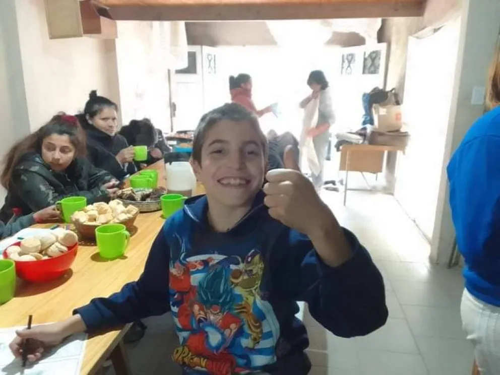 "Fuerza Thiago": un niño de Bolívar se encuentra internado en Azul y su familia solicita ayuda