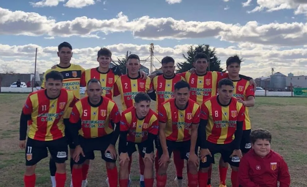 Bull Dog goleó a Empleados en la primera semifinal y la revancha será en Daireaux