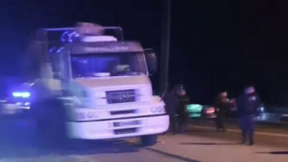 Conmoción en Ruta 205: lanzaron una balacera contra un camión e hirieron a sus ocupantes