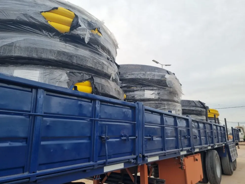 Llegaron caños y otros materiales para la obra de gas en barrio Pompeya