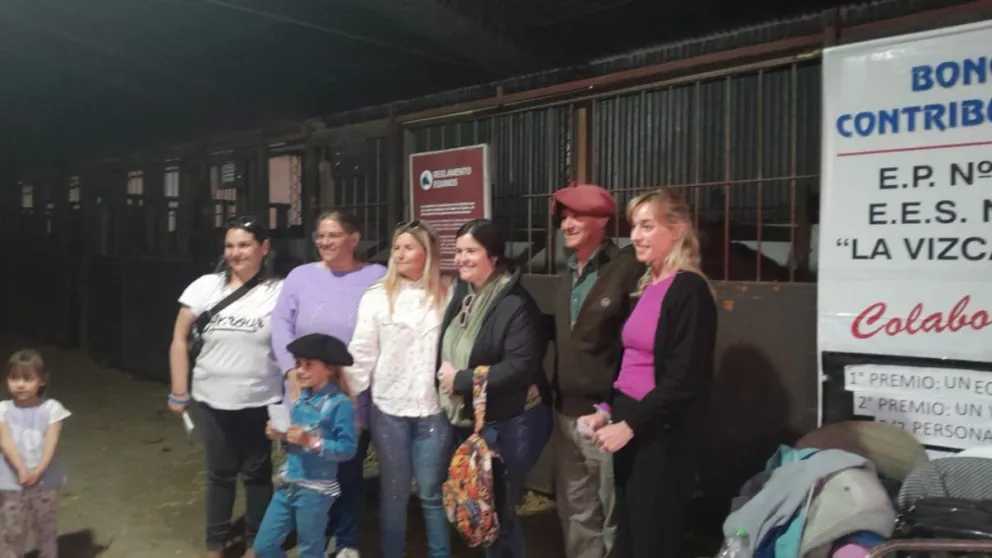 Quiénes fueron las ganadoras de la rifa que sorteó un caballo y un viaje para dos personas