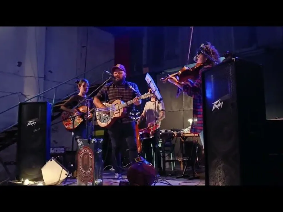 Un acercamiento a Johnny Boy & The Dancing Crickets