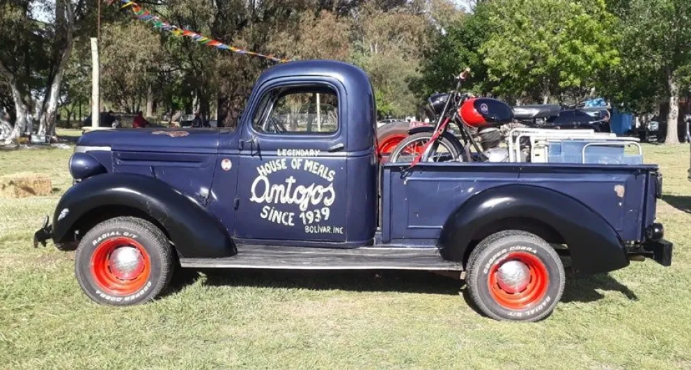 Organizan en Bolívar el 4º Encuentro de Motos y Autos Clásicos: los detalles