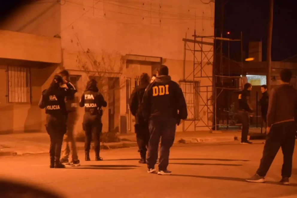 La Sub DDI Bolívar participó de un impresionante operativo que terminó con la detención de un hombre