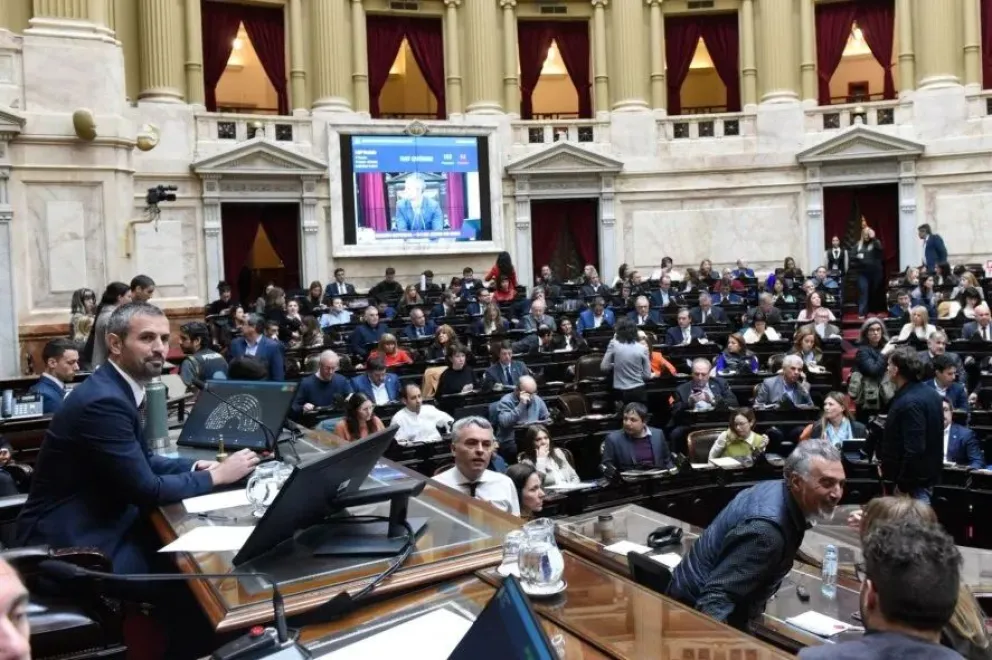 Jubilaciones: el radicalismo bonaerense pidió a sus legisladores nacionales que rechacen el veto de Milei