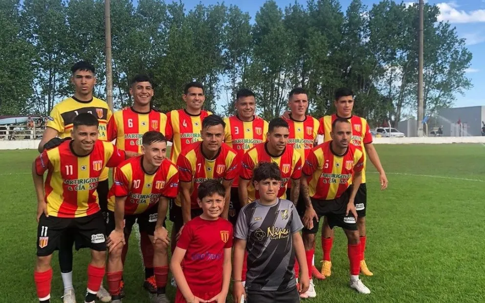 Pasó la quinta fecha: Bull Dog goleó a Balonpié y es el puntero de la Liga de Bolívar