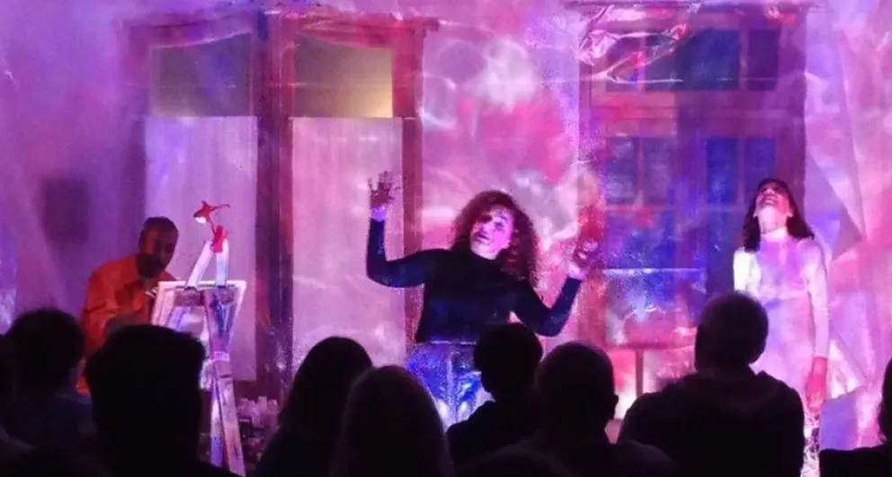 El grupo Souvenir vuelve a presentar Jaula, esta vez en la biblioteca La Cultural