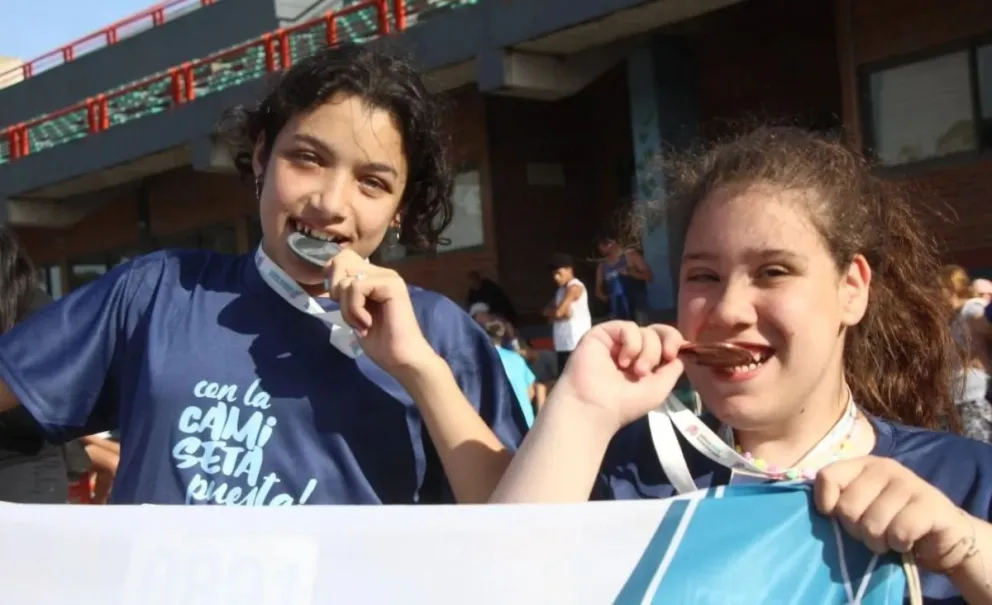 Juegos Bonaerenses: Pilar Dadante, Valentina Dadante y el Fútbol Tenis se suman al medallero de Bolívar