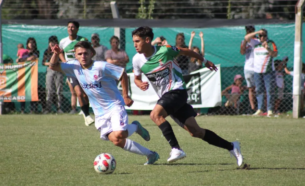 Liga de Bolívar: Empleados y Balonpié sacaron ventaja en las semifinales de Primera