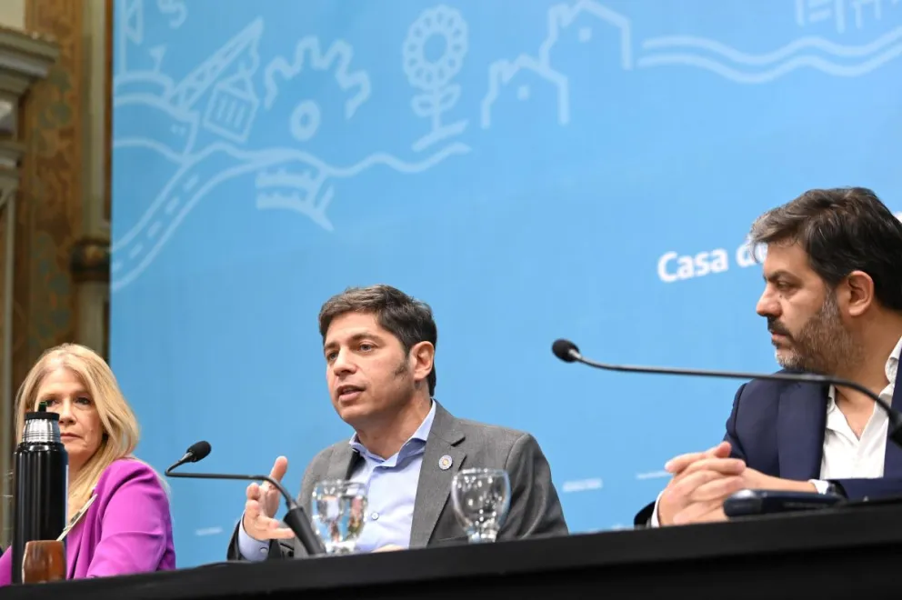 Kicillof anunció la presentación del Presupuesto bonaerense y cuestionó el nacional: "Está escrito en el aire"
