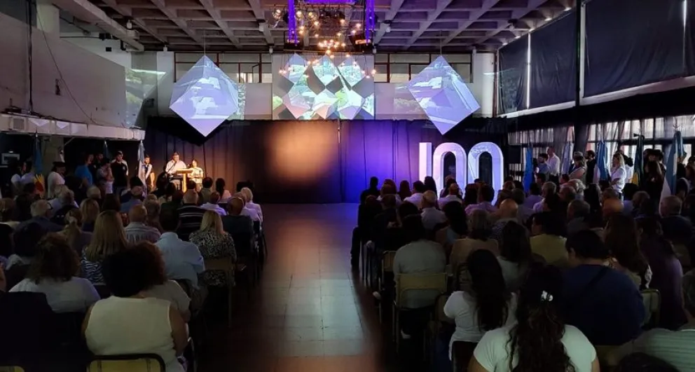 La Escuela de Educación Técnica celebró su 100º aniversario con un emotivo acto