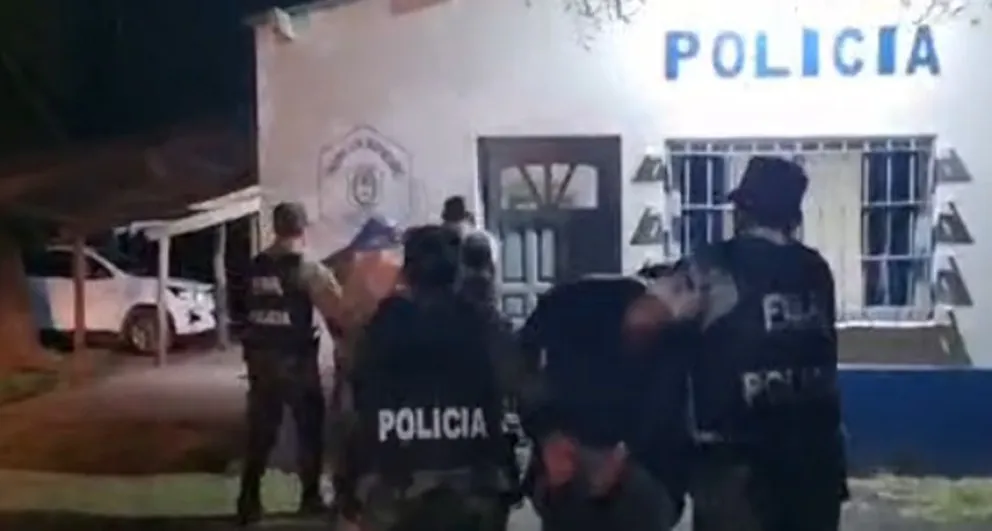 Llevaban tres terneros en un auto y fueron aprehendidos por Abigeato flagrante