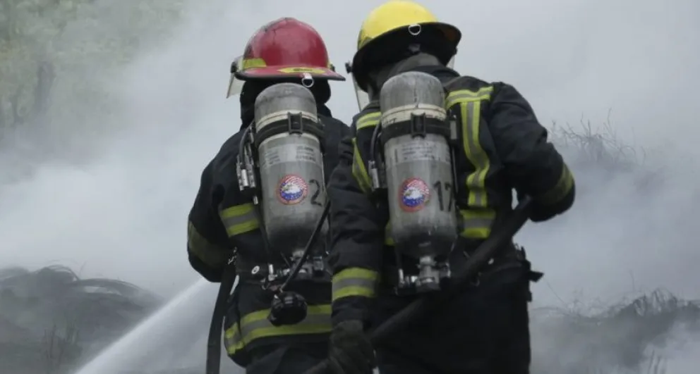 Bomberos de Bolívar preparan su cierre de año con simulacros en el parque Las Acollaradas