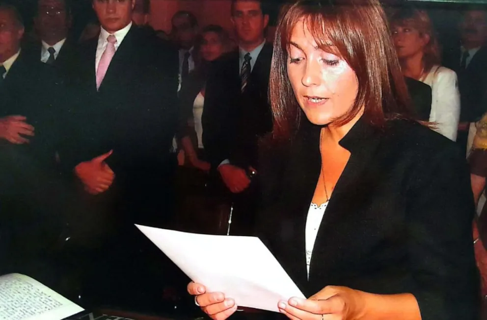 Julia María Sebastián jurando como fiscal de Bolívar.