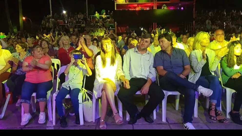 El intendente de Hipólito Yrigoyen, Luis Ignacio Pugnaloni, junto a su par de Daireaux, Alejandro Acerbo.