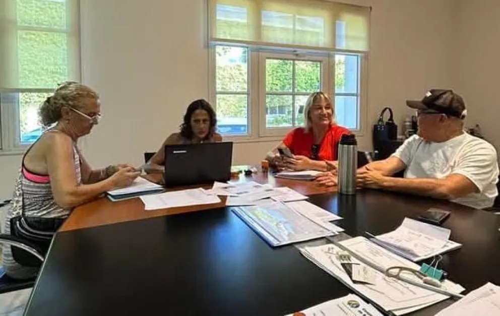 Integrantes del Consejo de Administración de la Cooperativa Eléctrica. Foto: Prensa Cooperativa.