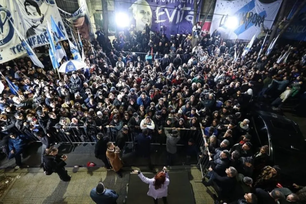 Cristina habló por primera vez tras conocerse el fallo de la Corte Suprema en la Sede del Partido Justicialista.