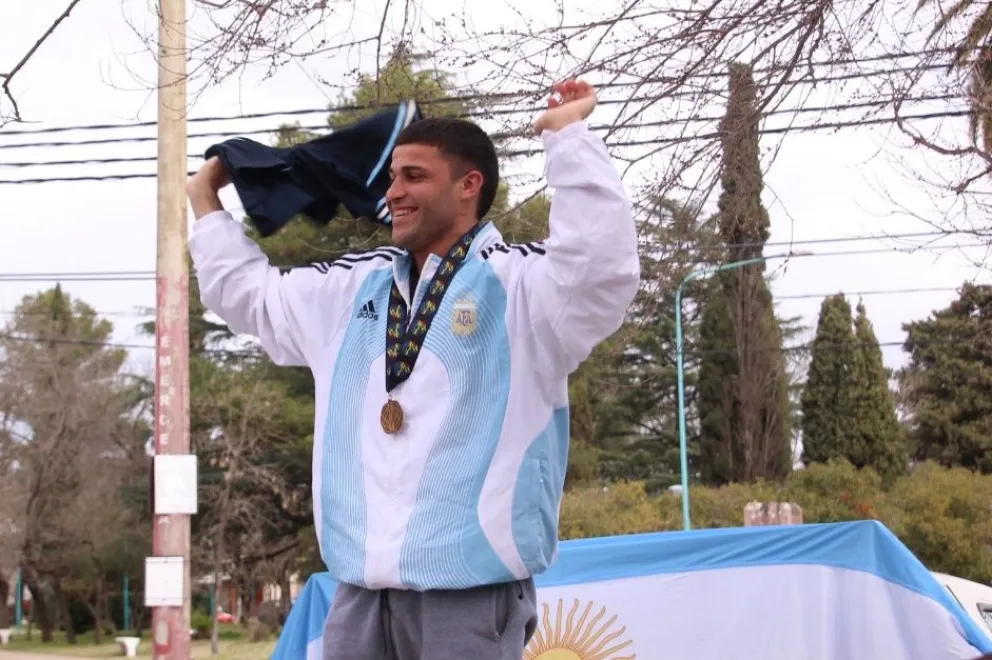 El futbolista marcó un gol en la final de la competencia internacional.