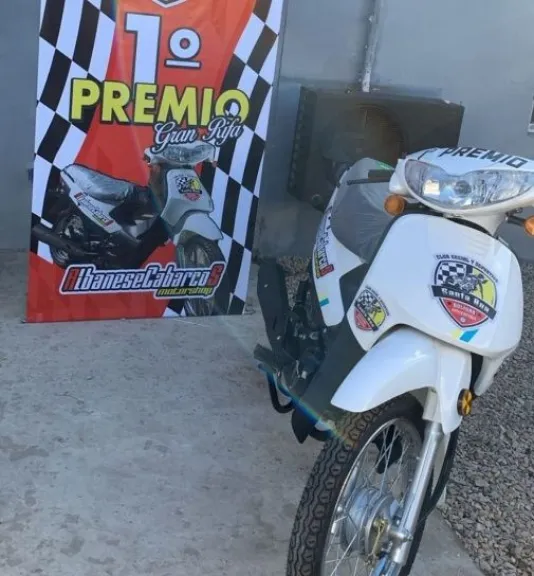 El Club Santa Ana sortea una moto a estrenar para recaudar fondos.