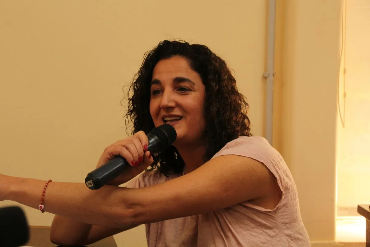 La concejal Emilia Palomino expone en el Concejo Deliberante